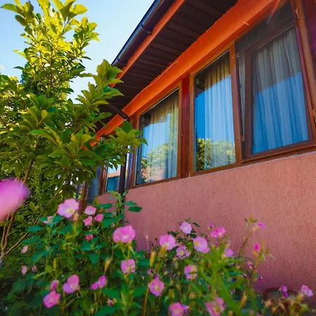 Pensjonat Casa Dochia *