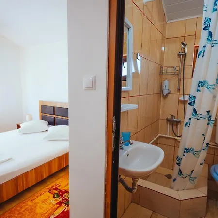 Casa Dochia بيت ضيافة